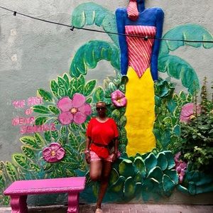 Meet your Posher, Elizabeth